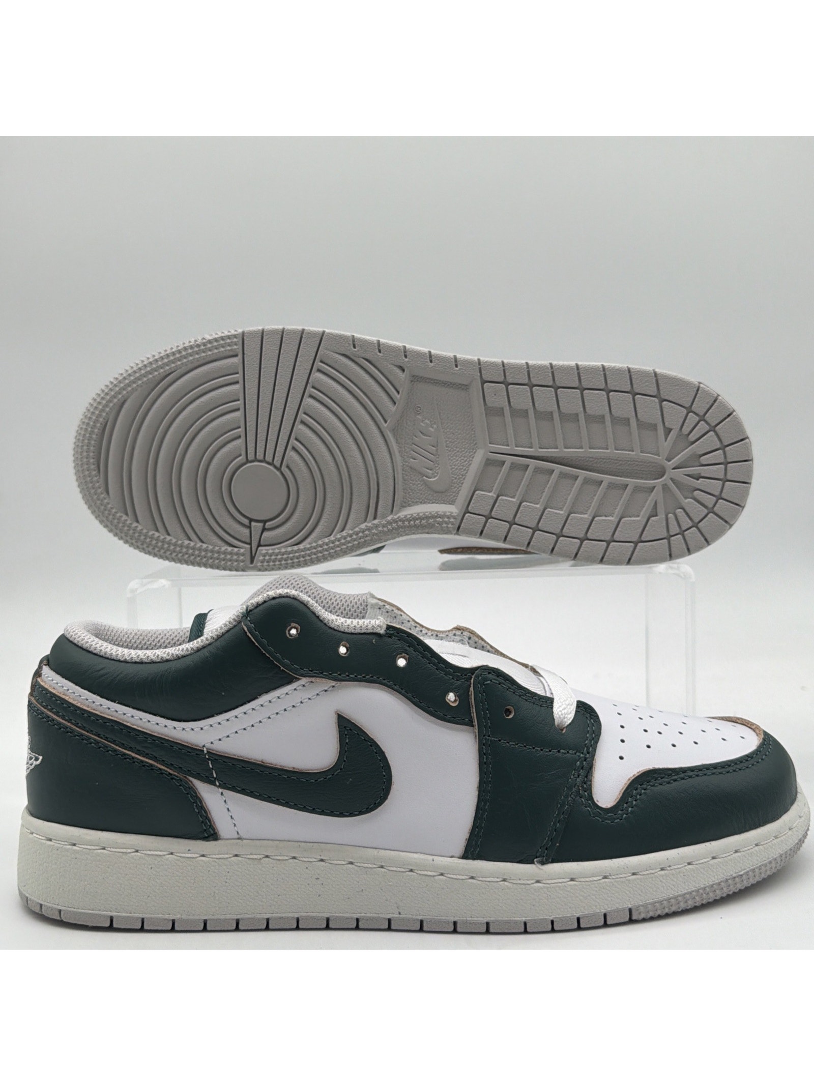Kids Size 7y Nike Air Jordan 1 Low Se Green White Sneakers Fq8041 300